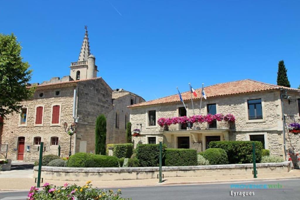 Charmant Appartement 3 Chambres Et Terrasse Eyragues Экстерьер фото