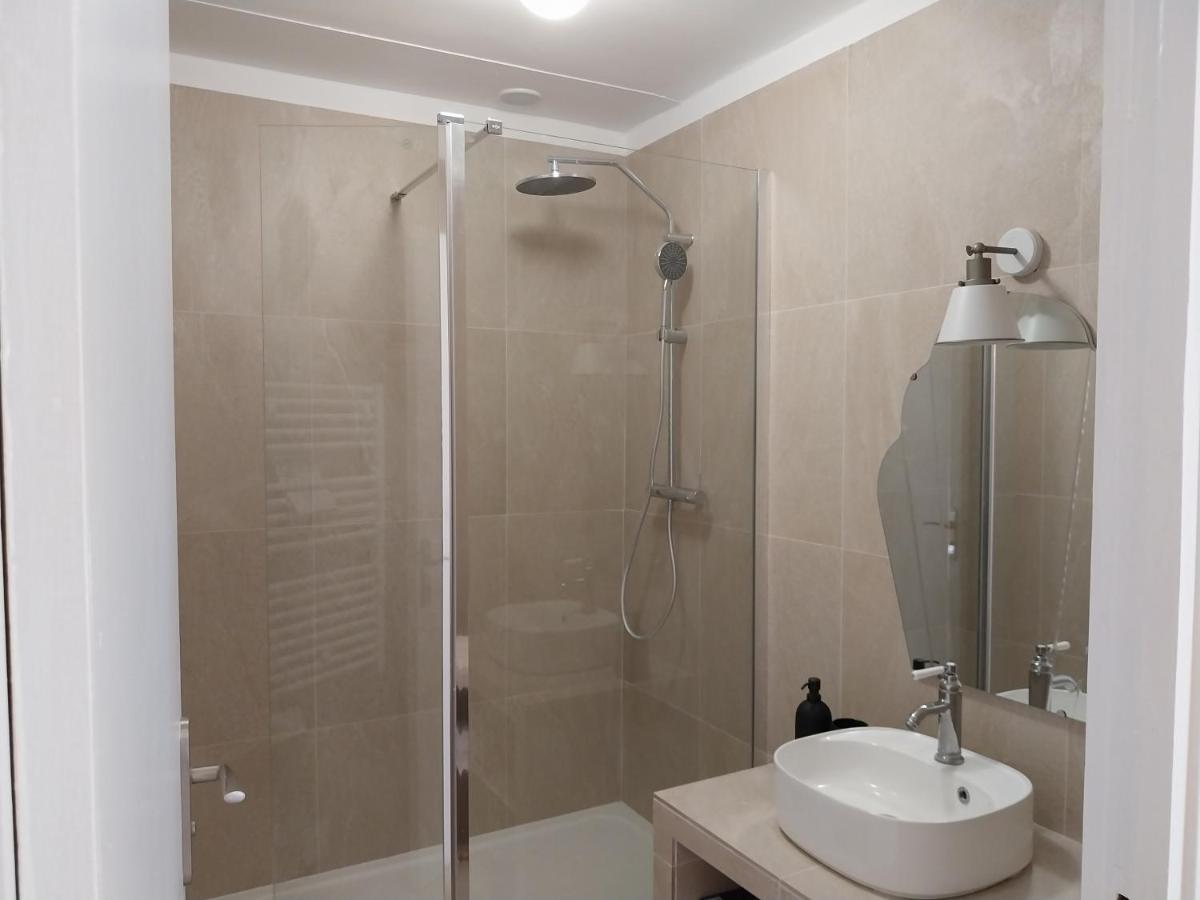 Charmant Appartement 3 Chambres Et Terrasse Eyragues Экстерьер фото