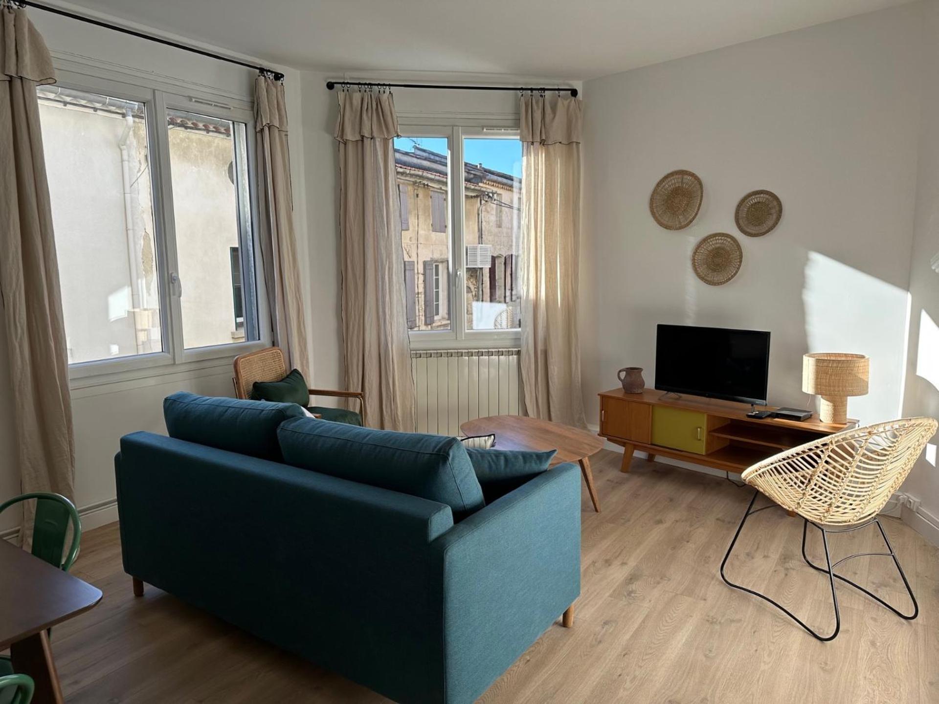 Charmant Appartement 3 Chambres Et Terrasse Eyragues Экстерьер фото