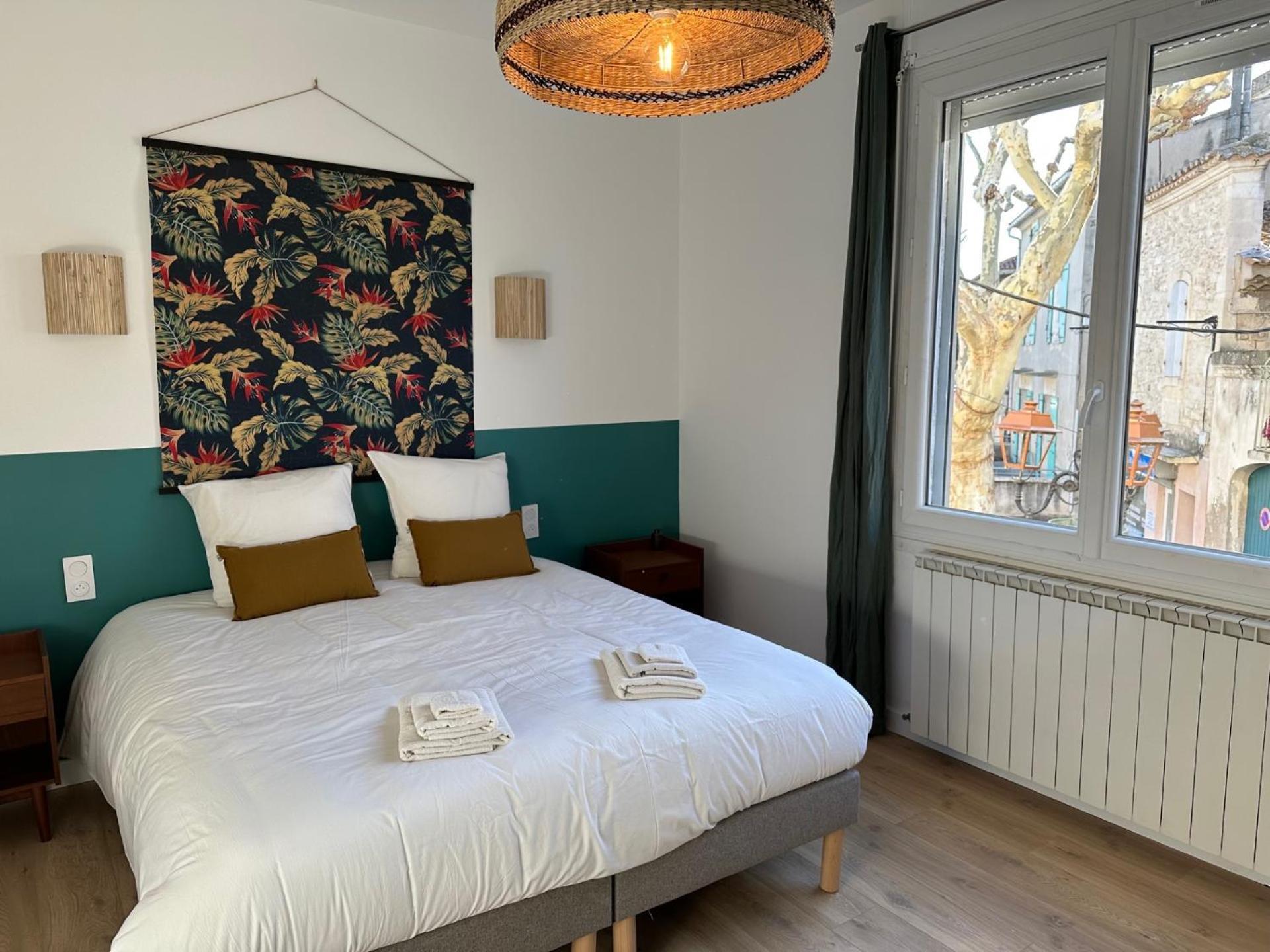 Charmant Appartement 3 Chambres Et Terrasse Eyragues Экстерьер фото